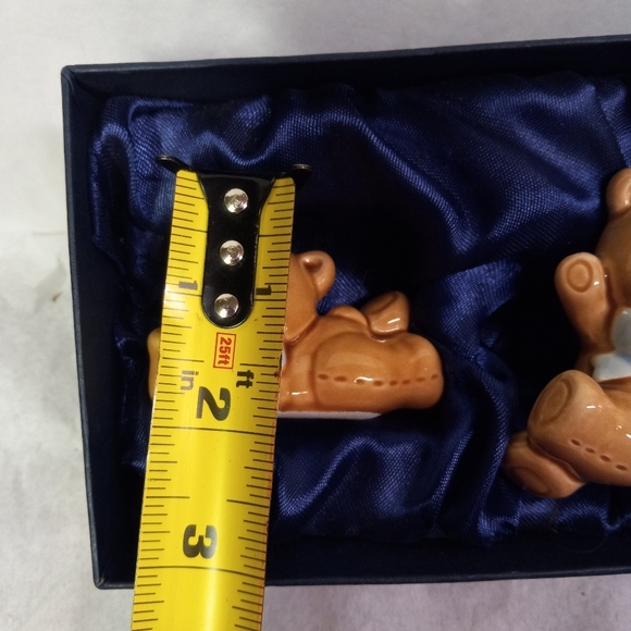 3)- Vintage Russ Berrie Bears Sat Posing Porcelian Ceramic Miniature Ornaments - Picture 7 of 9